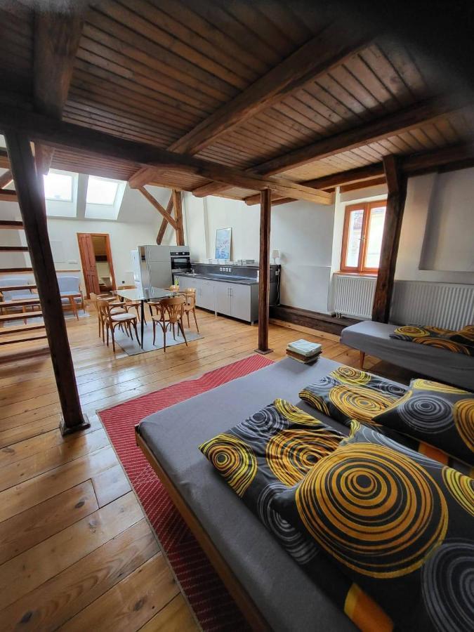 Apartman Horni Hermanuv Mestec U Chrudimi Esterno foto