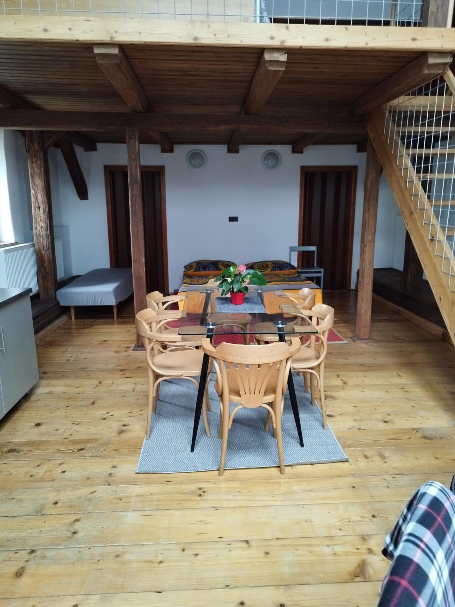 Apartman Horni Hermanuv Mestec U Chrudimi Esterno foto